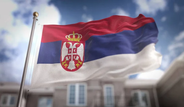 Bandera de Serbia representación 3D en el fondo del edificio Blue Sky — Foto de Stock