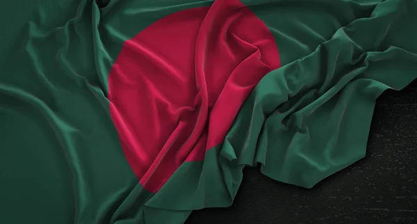 Bangladesh Flagge zerknittert auf dunklem Hintergrund 3d Render — Stockfoto