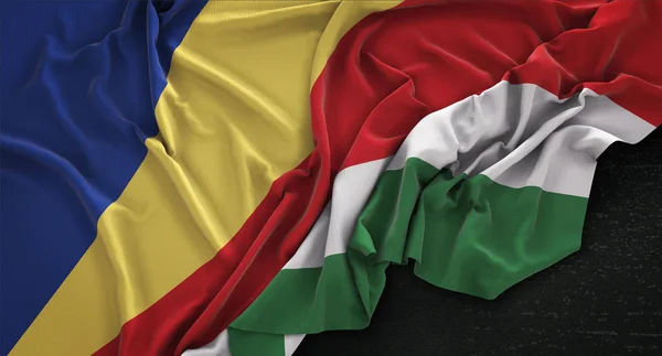 Bandera de Seychelles arrugada sobre fondo oscuro 3D Render — Foto de Stock