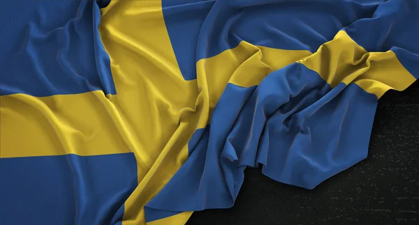 Suède drapeau froissé sur fond sombre 3D Render — Photo