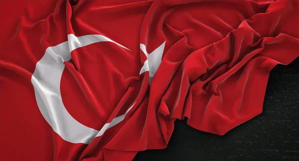 Турецкий флаг, сморщенный на темном фоне 3D-рендер — стоковое фото