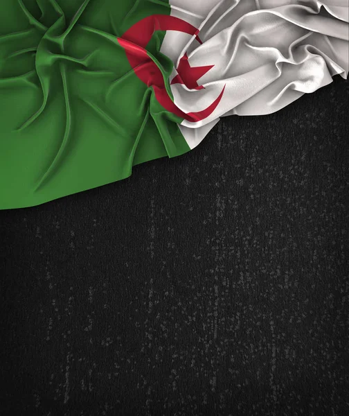 Винтаж флага Алжира на гранжевой черной доске с пространством для — стоковое фото