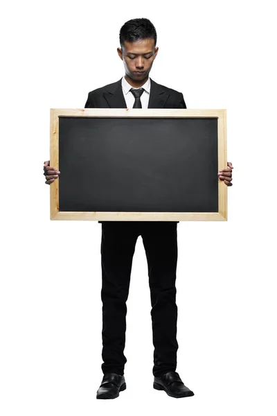 大きな黒板部屋 fo を保持しているフルボディ若いアジア系のビジネスマン — ストック写真