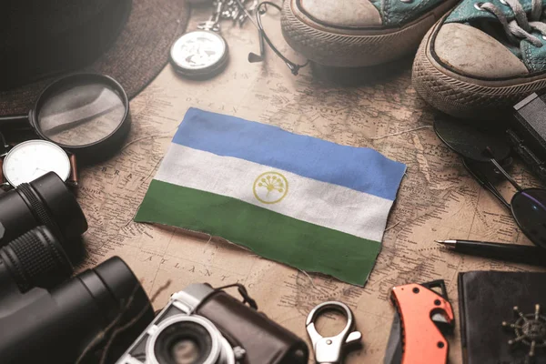 Bashkortostan Flag Between Traveler's Accessories on Old Vintage — Stock Photo, Image