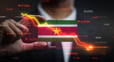 Surinam Bayrağının Önünde Düşen Grafik. Kriz Konsepti