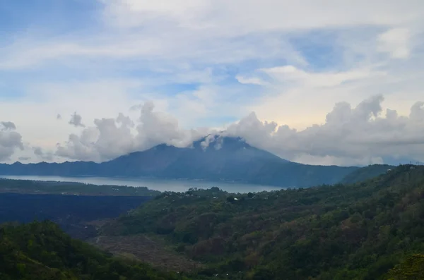 Gölü batur