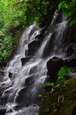 Kanto Lampo Şelalesi