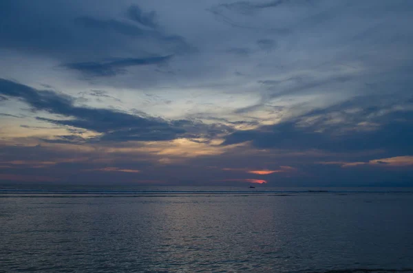 Gili trawangan. Sonnenuntergang in Indonesien Stockfoto