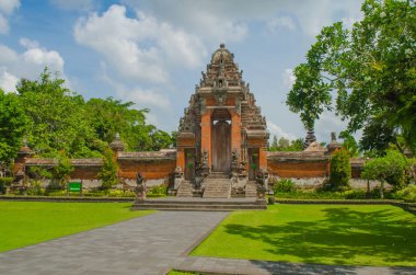 Taman ayun Tapınağı