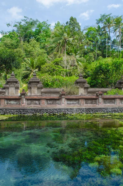 Pura tirta empuje — Foto de Stock