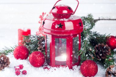 Christmas kırmızı fener