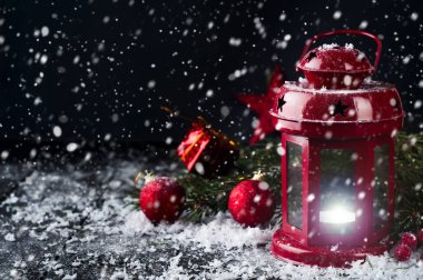 Christmas kırmızı fener