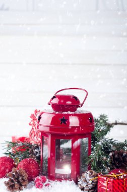 Christmas kırmızı fener