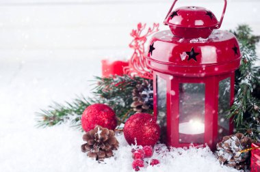 Christmas kırmızı fener