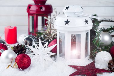 Noel fener dekorasyon ve kar ile