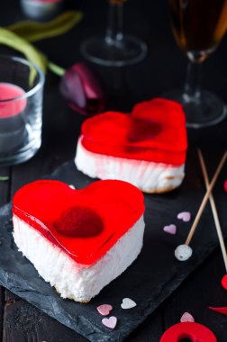 Sevgililer günü doğum günü pastası