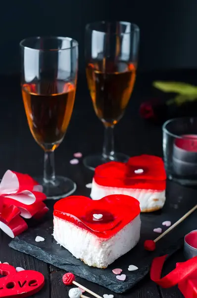 Sevgililer günü doğum günü pastası