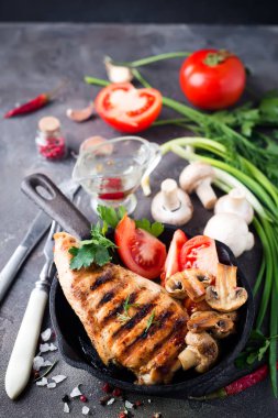 ızgara sağlıklı tavuk göğsü