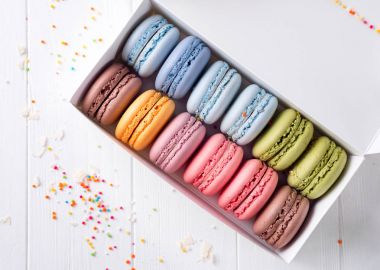 Renkli kurabiye. Tatlı macarons.