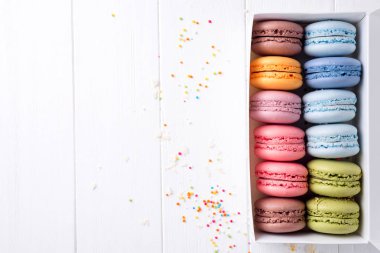 Renkli kurabiye. Tatlı macarons.