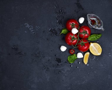 caprese için malzemeler