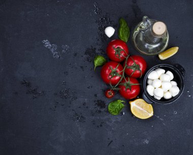 caprese için malzemeler