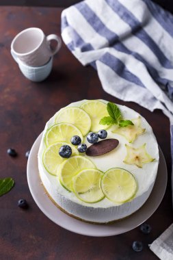 Limon yoğurt mousse kek