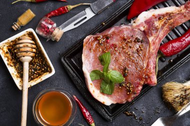 Çiğ et, sığır eti biftek