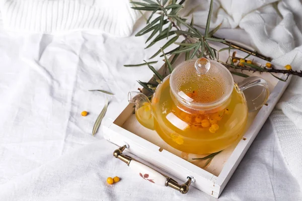 Deniz topalak ile cam çaydanlık