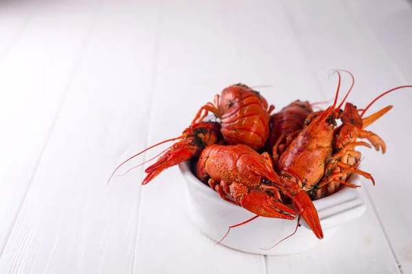 Cangrejos de río cocidos en el plato — Foto de Stock