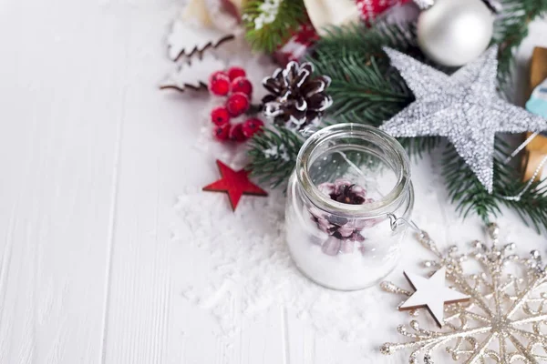 Vela e decoração de Natal — Fotografia de Stock