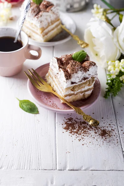 Tiramisu, traditional Italian dessert — Stock Photo, Image