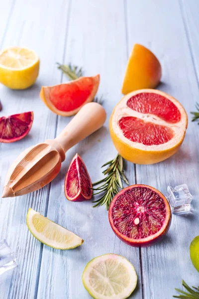 Ingredientes para bebida de verano naranja limonada congelada — Foto de Stock