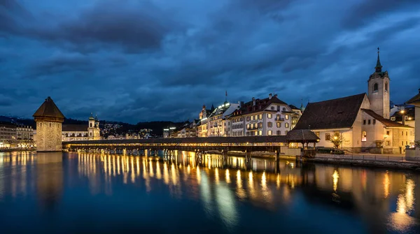 Chapel Bridge v Lucerně — Stock fotografie