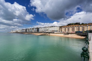 Hastings plaj ve Grand Parade
