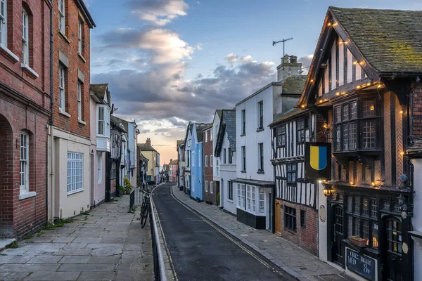 Calle típica de Hastings en el sur de Inglaterra —  Fotos de Stock