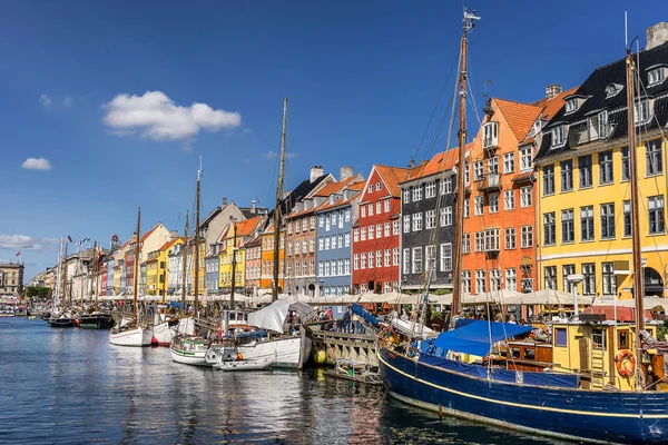 Kopenhag'da Nyhavn