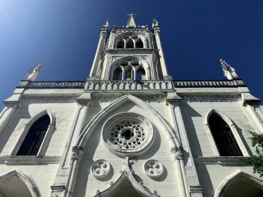 İsa 'nın Kutsal Kalbi Katedral Kilisesi ve Havana' daki Loyola Aziz Ignatius.