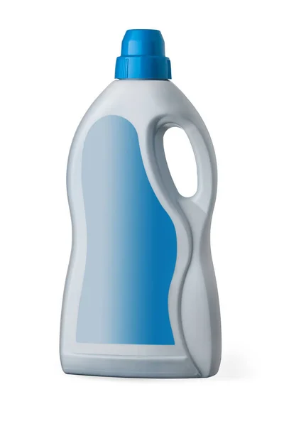 Пластиковая бутылка, изолированная на белом фоне с пустой этикеткой для текста . — стоковое фото