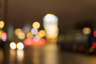 Eskimiş ton Bokeh koyu romantik büyülü gece arkaplanı renklidir. Premium Fotoğraf