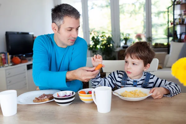 Father and son breakfast — Stock Photo, Image