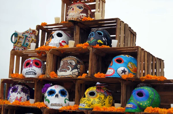 Kurbanlar Kafatasları Meksika Daki Ölüm Günüyle Ilgili Sanatları Renk Geleneklerle — Stok fotoğraf
