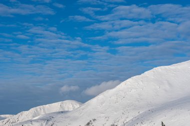 Karlı Dağlar. Kar, Dağlar, Vadi, Manzara, Kış, Bahar, Panorama