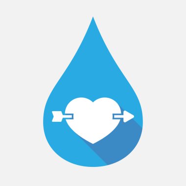 İzole su damla bir okla piercing kalpli