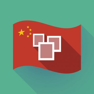 Uzun gölge Çin bayrağı ile bir kaç fotoğraf