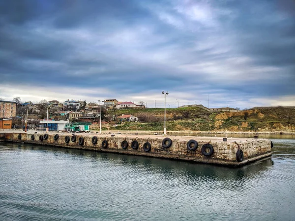 Severnaya otomasyonu. Yağmurdan önce. Sivastopol.