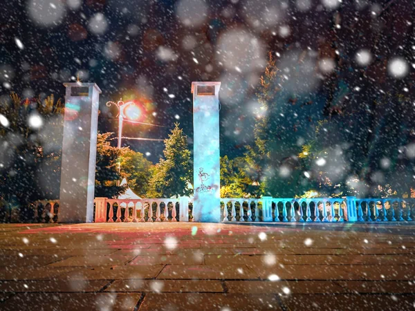 Ushakova meydanındaki ilk kar. Sivastopol.