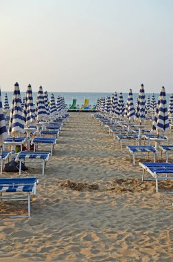 Terk edilmiş, boş bir plaj. Lido di Jesolo İtalya