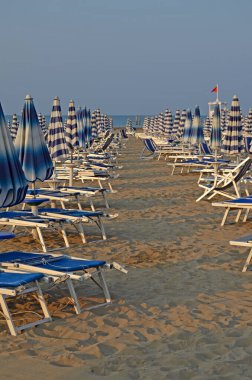 Terk edilmiş, boş bir plaj. Lido di Jesolo İtalya
