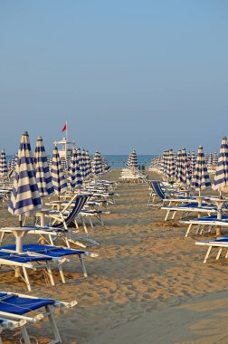 Terk edilmiş, boş bir plaj. Lido di Jesolo İtalya